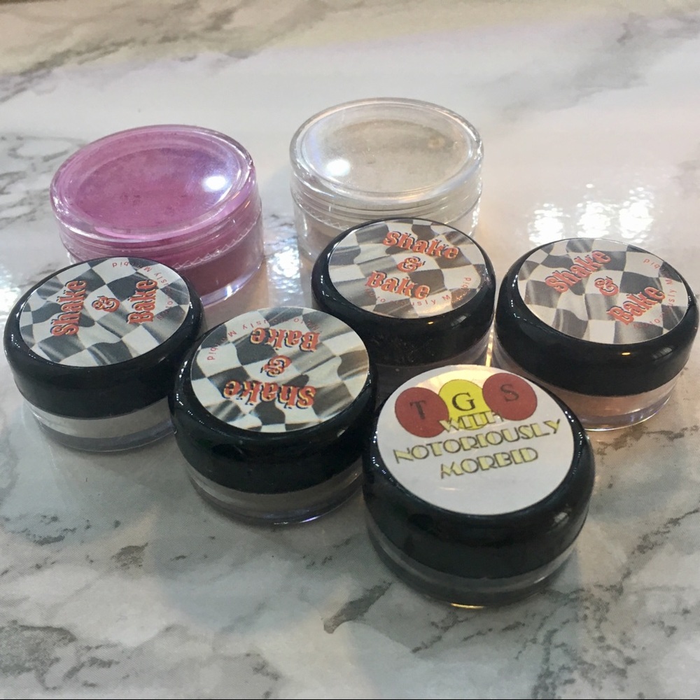 Notoriously Morbid Cosmetics Loose Powders